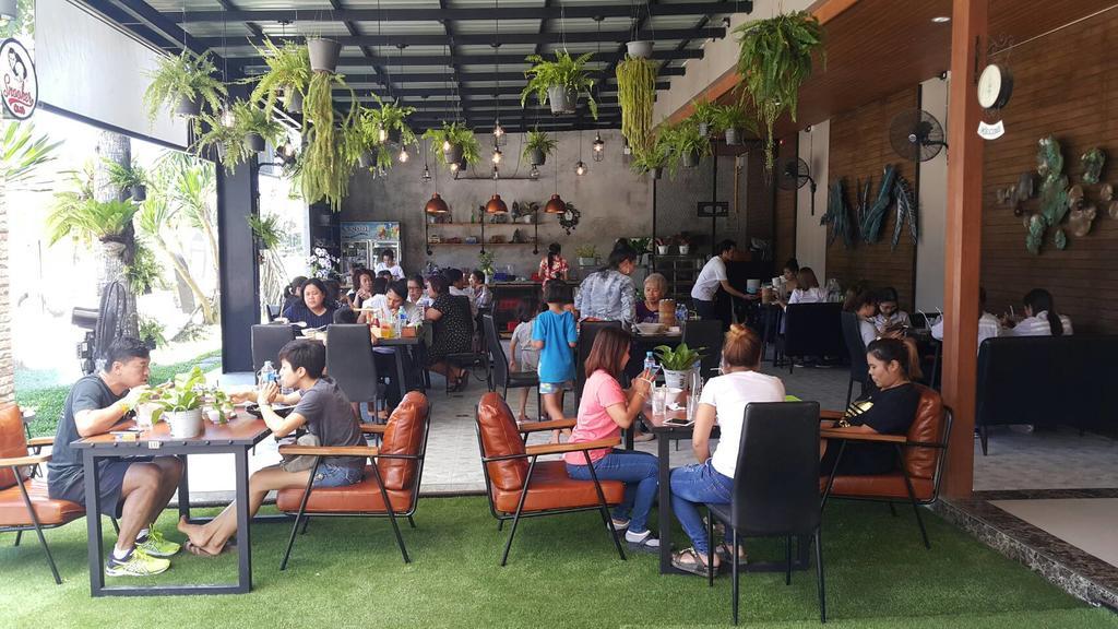 באנג סאפאן The Win Hotel מראה חיצוני תמונה