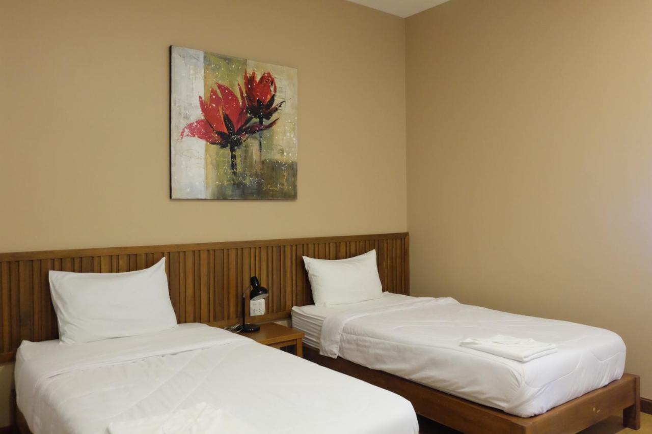 באנג סאפאן The Win Hotel מראה חיצוני תמונה